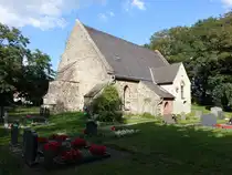 Altgolssen, evangelische Kirche, Feldsteinkirche aus dem 14. Jahrhundert (08.09.2025)