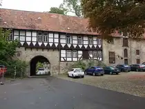 Gebhardshagen, Torhaus der Burganlage, erbaut im 17. Jahrhundert (11.09.2025)