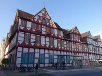 Wolfenb�ttel, Alte Apotheke am Kornmarkt, erbaut um 1600 (11.09.2025)