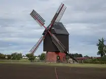 Machtsum, historische Bockwindm�hle, erbaut 1638 (13.09.2025)