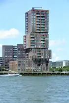 ROTTERDAM (Zuid-Holland), 02.06.2025, spektakul�re Wohnbauten an der M�llerkade