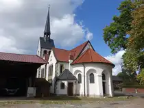 Immensen, evangelische St. Antonius Kirche, erbaut von 1877 bis 1878 als neuromanischer Backsteinbau von Conrad Wilhelm Hase (15.09.2025)