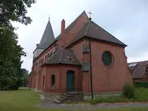 Rethen, evangelische St. Nikolai Kirche, erbaut 1901 durch Eduard Wendebourg, Kirchturm 13. Jahrhundert (16.09.2025)