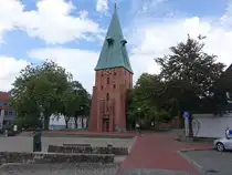 Wittingen, evangelische St. Stephanus Kirche, romanische Backsteinkirche erbaut um 1250 (17.09.2025)