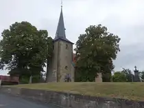 G�dringen, evangelische St. Nikolai Kirche, erbaut im 12. Jahrhundert (18.09.2025)