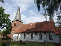 Otternhagen, evangelische St. Johannes Kirche, erbaut ab 1530, erweitert 1712 (20.09.2025)