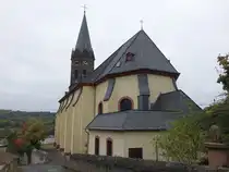Lieser, Pfarrkirche St. Peter, kreuzgew�lbter Saalbau aus dem Jahr 1782 (10.10.2025)