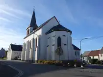 Kliding, neugotische St. Wendelin Kirche, erbaut von 1861 bis 1862, Westturm von 1904 (07.11.2025)