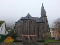 Sankt Aldegund, Pfarrkirche St. Bartholom�us, erbaut 1872 nach Pl�nen des D�sseldorfer Architekten August Rincklake (07.11.2025)