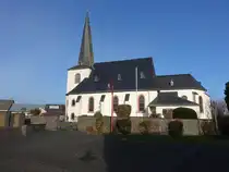 Strohn, Pfarrkirche St. Johannes der T�ufer, erbaut 1760, Kirchenschiff erbaut 1909 (08.11.2025)