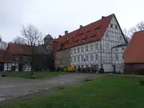 Apelern, Schloss M�nchhausen, erbaut von 1560 bis 1561 durch den Baumeister Jakob K�lling (06.12.2025)
