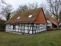 Beber, evangelisches Gemeindehaus am Kirchplatz (06.12.2025)