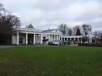 Bad Oeynhausen, Wandelhalle, erbaut 1926 in Form eines griechischen Tempels (08.12.2025)