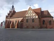 Luckenwalde, sp�tgotische evangelische St. Johannis Kirche, erbaut im 15. Jahrhundert (10.03.2026)