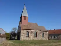 Mellnsdorf, evangelische Dorfkirche, erbaut im 13. Jahrhundert (11.03.2026)