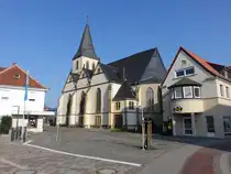 Preu�isch-Oldendorf, evangelische St. Dionysius Kirche, erbaut ab 1510 im sp�tgotischen Stil (22.03.2026)