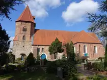 Achim, evangelische St. Laurentius Kirche, erbaut ab 1257, um 1300 nach Osten erweitert (28.03.2026)
