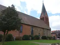 D�rverden, evangelische St. Cosmas und Damian Kirche, erbaut im 15. Jahrhundert, Kirchturm erbaut von 1877 bis 1878 durch Conrad Wilhelm Hase (27.03.2026)
