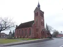 Bevern, neugotische evangelische Hl. Kreuz Kirche, erbaut 1880 (28.03.2026)