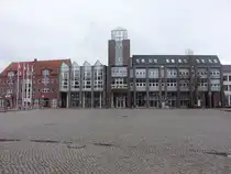 Rotenburg, modernes Rathaus am Pferdemarkt (28.03.2026)