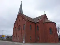 Fehrow, evangelische Kirche, erbaut von 1874 bis 1875 als neuromanischer Backsteinbau (03.04.2026)