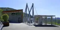 Eingangsbereich zur Fu�g�ngerh�ngebr�cke bei Todtnau im Schwarzwald, Juni 2026