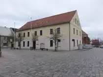 Lieberose, Rathaus am Markt, erbaut im 19. Jahrhundert (04.04.2026)