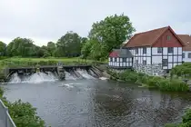 Die S�by Wasserm�hle liegt am S�by �. Im 17. Jahrhundert geh�rte die Wasserm�hle dem d�nischen K�nig. Im Jahr 1930 wurde der M�hlenbetrieb eingestellt. Aufnahme: 15. Juni 2026.