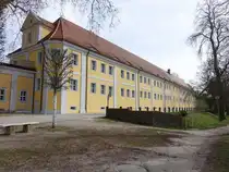 Neuzelle, Kanzleigeb�ude des Klosters, erbaut 1723 unter Abt Konrad (04.04.2026)