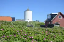 Der wei�e Wasserturm in dem nordj�tl�ndischen K�sten- und Badeort L�kken.
Aufnahme: 11. Juni 2026.