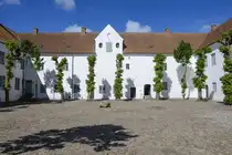 Das Kloster B�rglum ist eine ehemalige Klosteranlage in Nordj�tland in D�nemark, die heute als Gutshof genutzt wird. Es war 1134 bis 1554 Bischofssitz. Aufnahme: 15. Juni 2026.