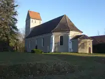 Kossenblatt, evangelische Kirche, verputztes sp�tgotisches Langhaus aus Feldsteinen, Kirchturm erbaut 1703 (06.04.2026)