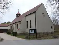 Ludwigsfelde, evangelische St. Michael Kirche, erbaut von 1953 bis 1955 (07.04.2026)