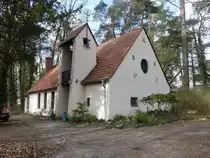 Wilhelmshorst, evangelische Kirche, erbaut von 1936 bis 1937 nach einem Entwurf von Winfried Wendland (07.04.2026)