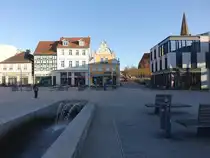 Eberswalde, Brunnen und H�user am Marktplatz (08.04.2026)