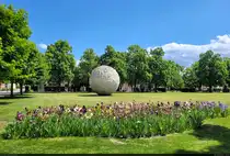 Mond im Fr�hling: In der Parkanlage  Herrenbreite  in Aschersleben steht seit der Landesgartenschau 2010 dieses Kunstwerk.

🕓 22.5.2025 | 13:54 Uhr