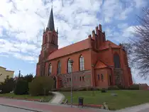 Penkun, evangelische Stadtkirche, neugotischer Backsteinbau erbaut von 1858 bis 1862 (10.04.2026)