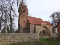 Radekow, evangelische Kirche, Feldsteinkirche aus dem 13. Jahrhundert (10.04.2026)