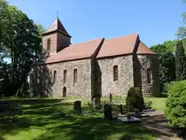 Ihlow, evangelische Kirche, Feldsteinkirche aus dem 13. Jahrhundert (23.05.2026)