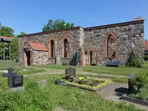 Mallnow, Kirchenruine, erbaut im 12. Jahrhundert als einschiffiger Granitquaderbau (23.05.2026)