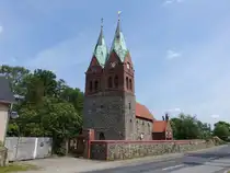 Willmersdorf, evangelische Kirche, sp�tromanische Saalkirche, erbaut im 13. Jahrhundert (24.05.2026)