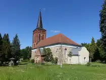 Trampe, evangelische Kirche, Feldsteinkirche aus dem 13. Jahrhundert (25.05.2026)