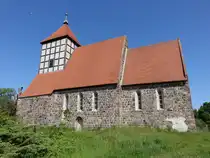 Kuhz, evangelische Kirche, Feldsteinkirche aus dem 13. Jahrhundert (26.05.2026)