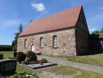 Banzendorf, evangelische Kirche, Saalkirche aus Mischmauerwerk, erbaut 1586 (28.05.2026)