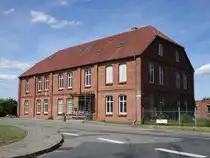Kossebade, Backsteingeb�ude in der Bergstra�e (21.06.2026)