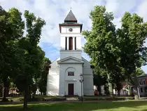 L�btheen, evangelische Stadtkirche, erbaut 1820 im klassizistischen Baustil (21.06.2026)