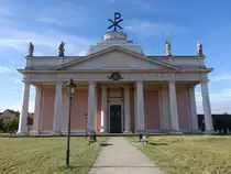 Ludwigslust, evangelische Stadtkirche, erbaut von 1765 bis 1770 durch Herzog Friedrich von Johann Joachim Busch (21.06.2026)