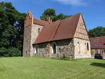 Gro� Warnow, evangelische Kirche, Feldsteinkirche von 1865 (23.06.2026)