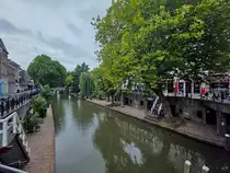 Blick von der Hamburger Br�cke auf den alten Kanal (Oudegracht) in Utrecht. (September 2026)