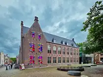 Das in einem ehemaligen mittelalterlichen Kloster untergebrachte Centraal Museum Utrecht ist ein 1838 gegr�ndetes Kunstmuseum in Utrecht und das �lteste Stadtmuseum der Niederlande. (September 2026)